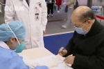 92岁高龄汤钊猷院士完成新冠疫苗加强针接种