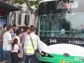 国庆期间，武汉公交“按需发车”方便市民出游