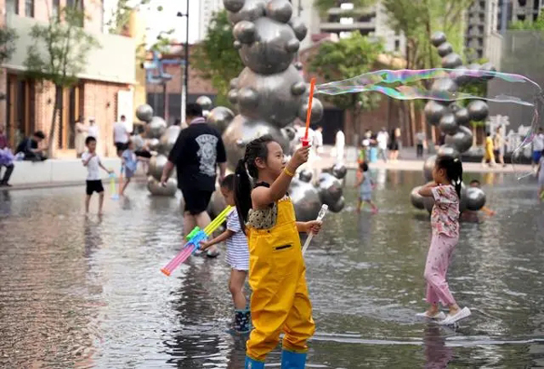 看看天气：高温热浪袭来 出门注意防晒