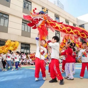 萌娃家长齐上阵！长沙这场亲子趣味运动会欢笑连连