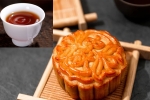 茶和月饼